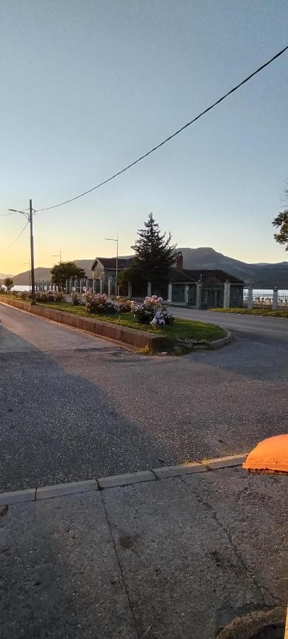 Sobe Lara Lägenhet Donji Milanovac Exteriör bild