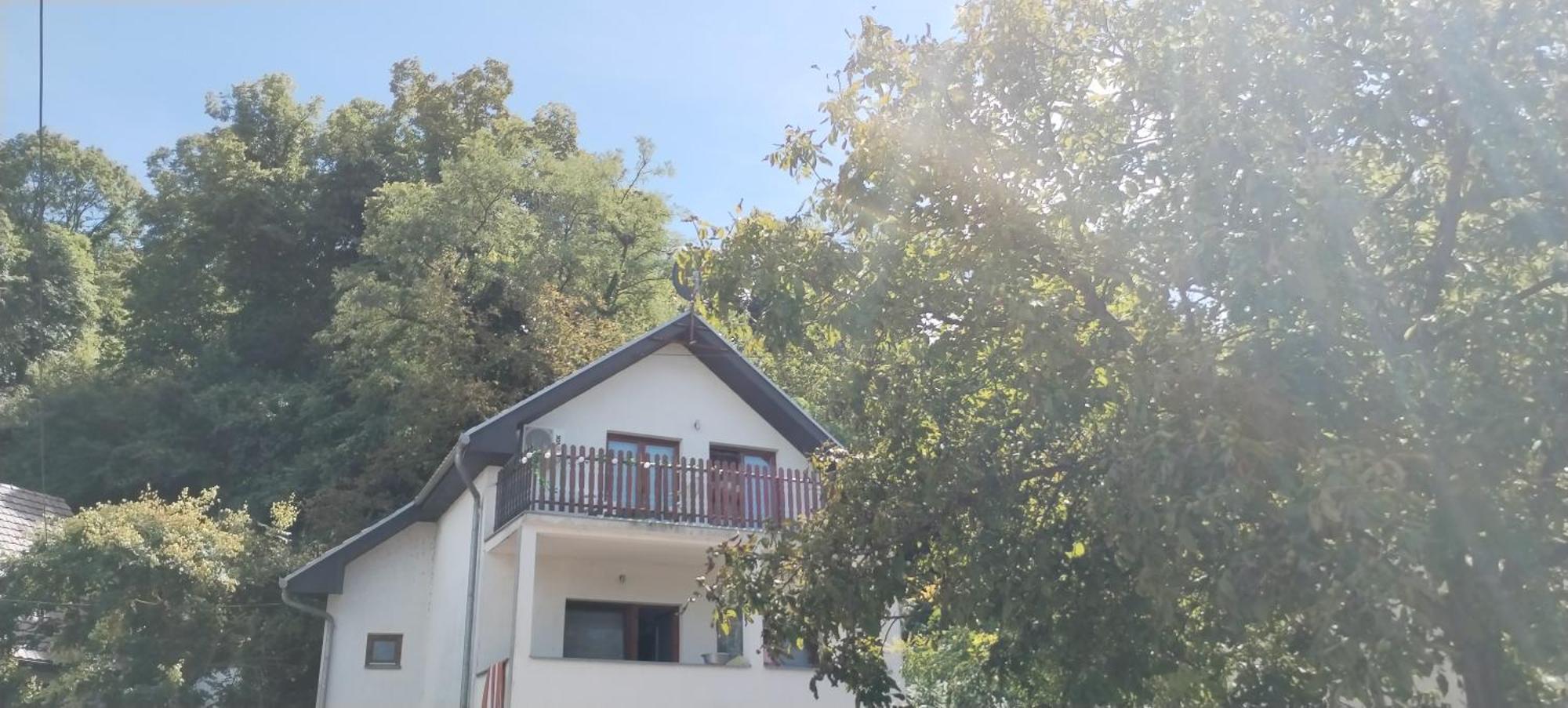 Sobe Lara Lägenhet Donji Milanovac Exteriör bild