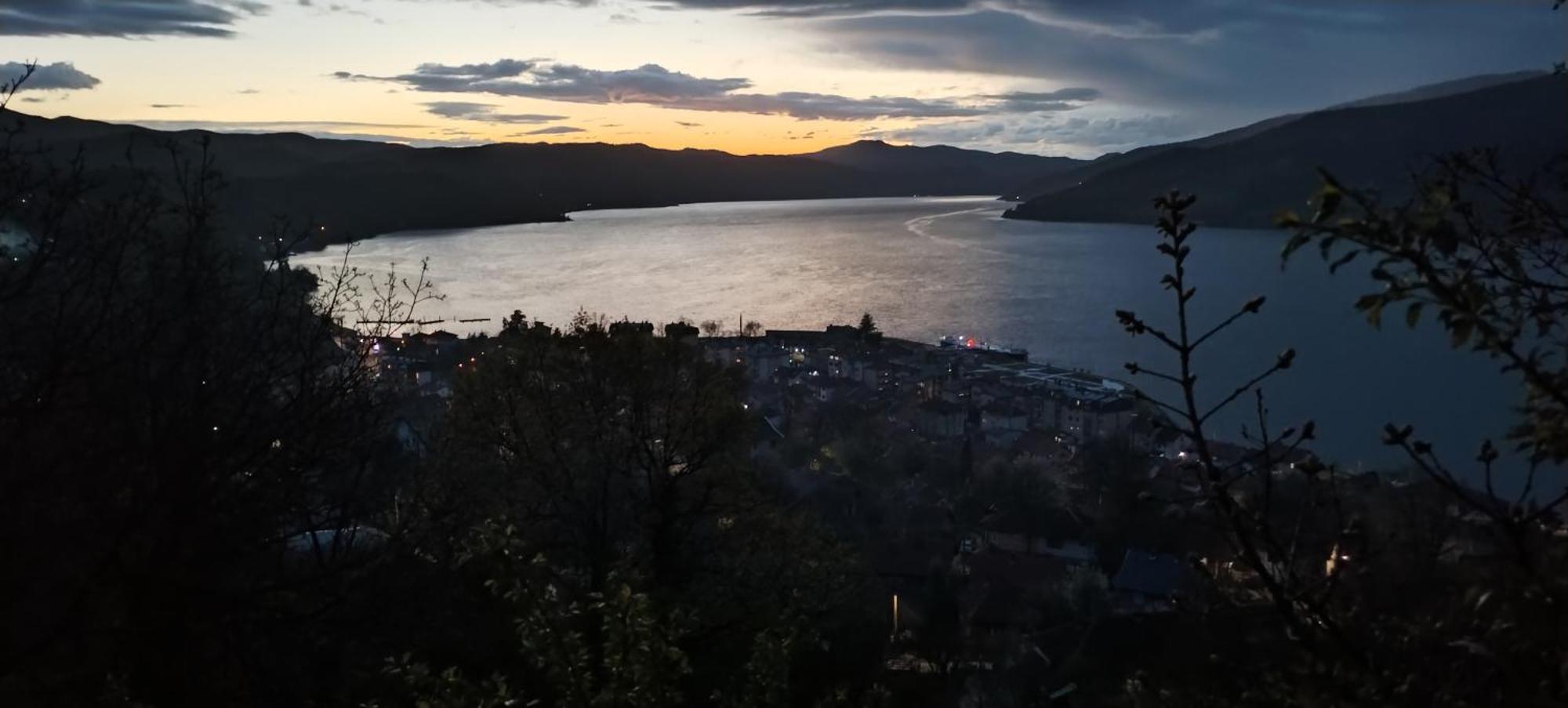 Sobe Lara Lägenhet Donji Milanovac Exteriör bild