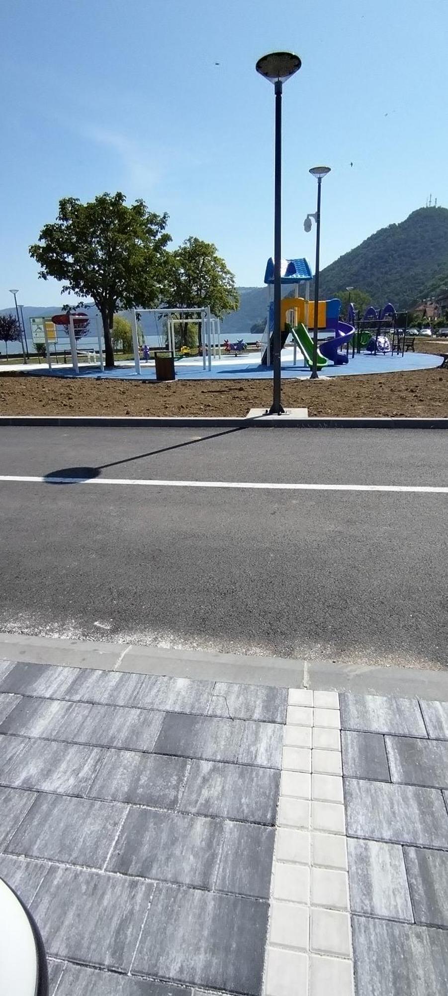 Sobe Lara Lägenhet Donji Milanovac Exteriör bild