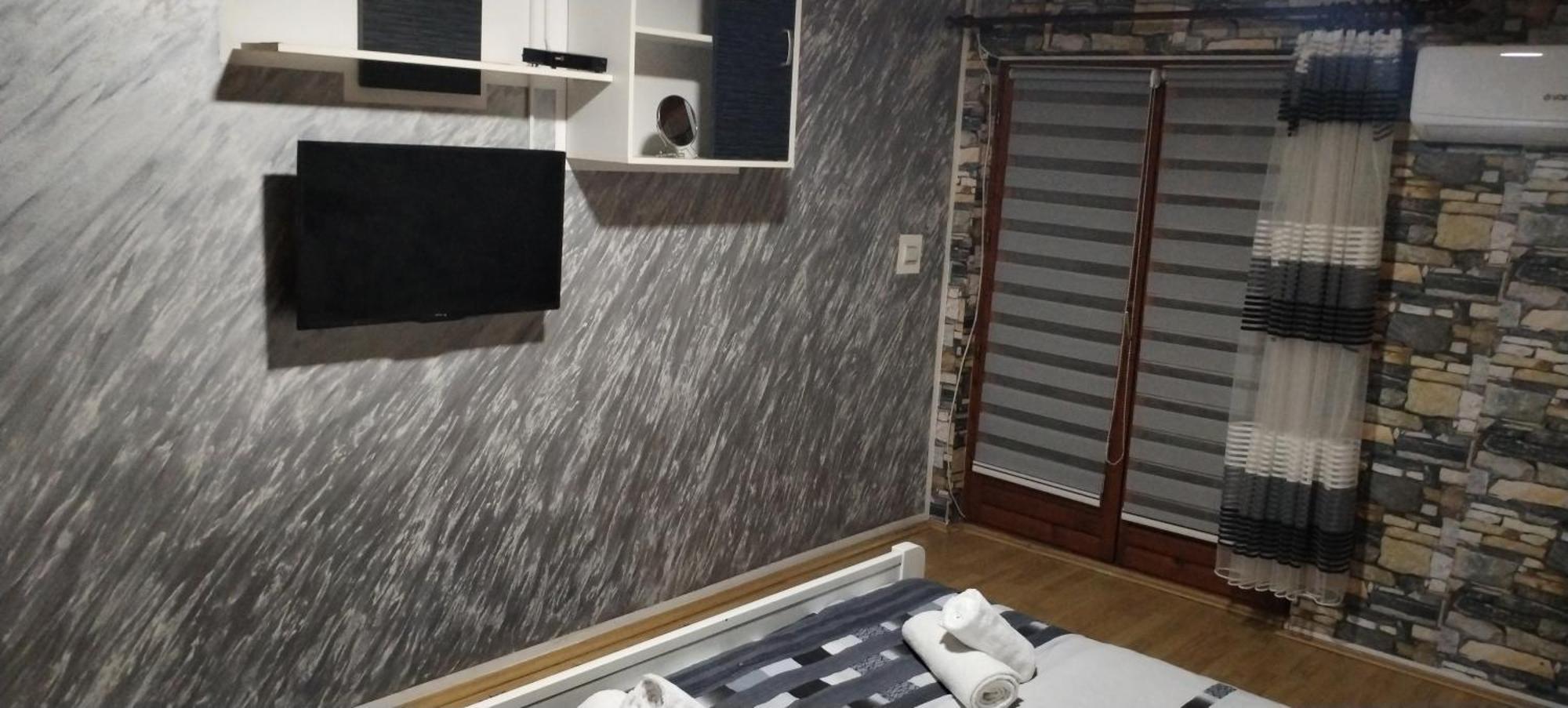 Sobe Lara Lägenhet Donji Milanovac Exteriör bild